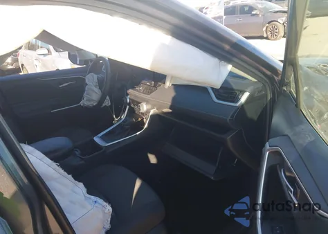 2022 Toyota Rav4 Xle z USA, uszkodzony, nr VIN 2T3W1RFV4NC193627